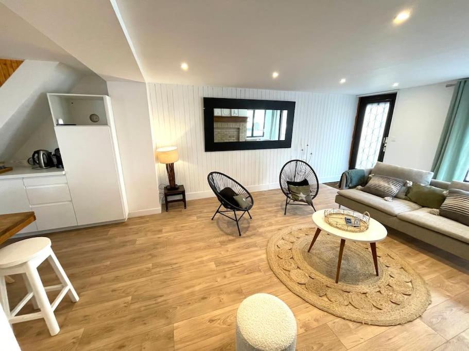 Maison A Petit Fort Philippe .1Mn De La Plage 格拉夫林 外观 照片